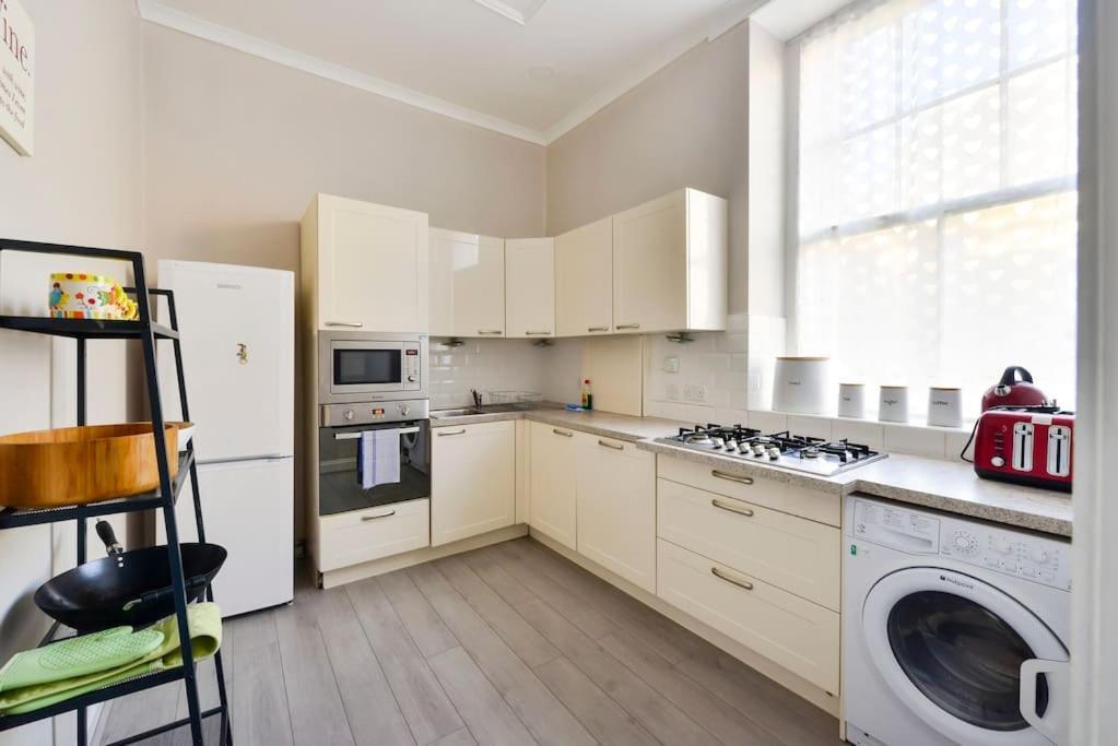 George IV Bridge - Superbly Located 3 Bedroom! EDI Buitenkant foto